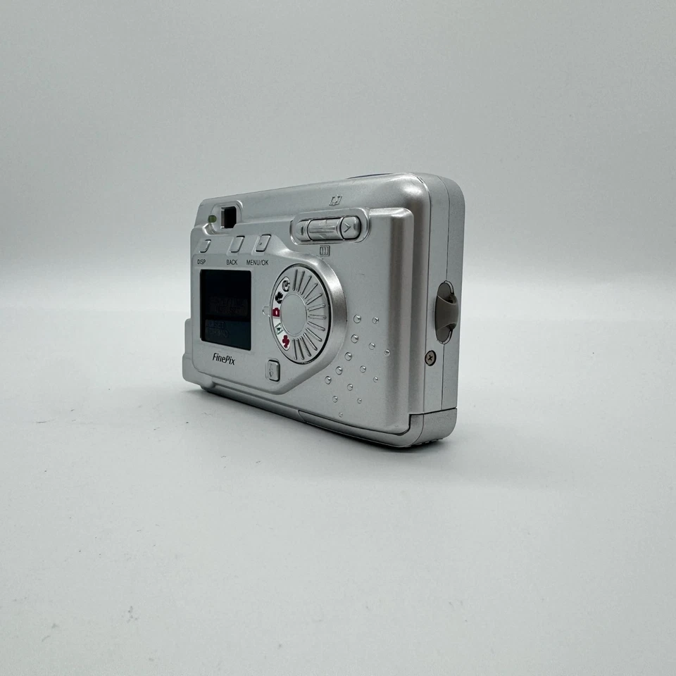 Fujifilm FinePix A303 3.2MP Compact Digital Camera Point & Shoot Tested Working - Image 4 of 4