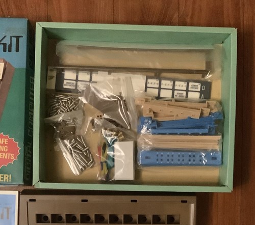 Vintage Science Fair Digital Computer Kit Cat. No. 28-218 Tandy Radio Shack 1977 - Picture 2 of 6