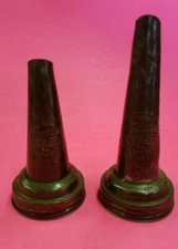 2 VINTAGE "THE MASTER MFG CO." Oil Bottle Metal Spout Service Station Pat. 1926