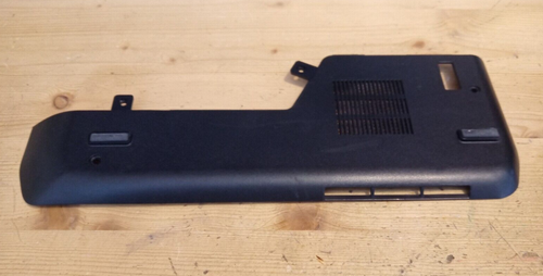 Cache De Trappe Pour PC Portable Dell Latitude E5530 - Référence AP0M1000A00 / 0GRW2G, Occasion Fonctionnel