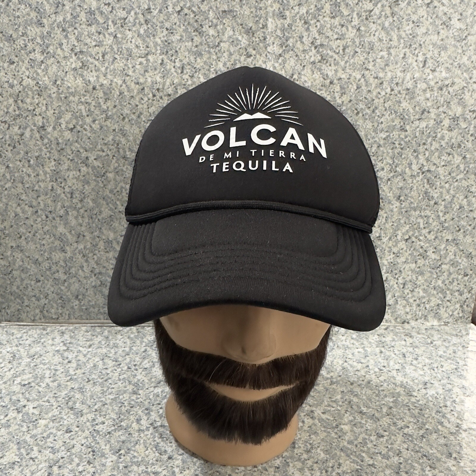 Resorts World Volcan Tequila Trucker Sombrero Bandera Mexicana Malla Zouk Night Club