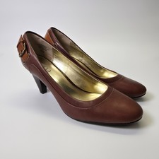 Nine and Co JJKENOA Pump Heels Womens 6.5M Brown Leather Buckle Party Old Money