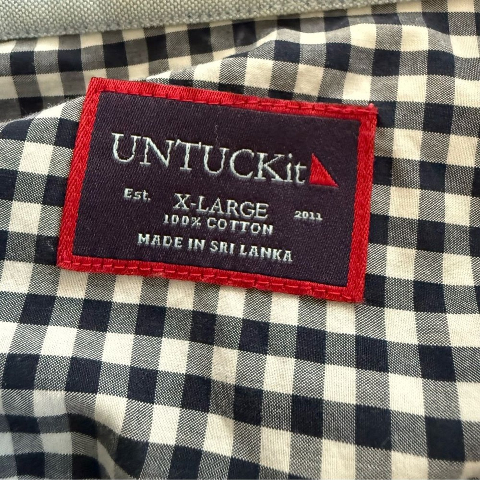 Untuckit Black White Checked Button Down Shirt si… - image 3