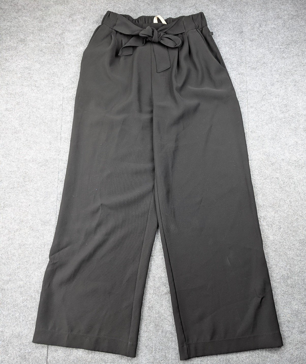 Lululemon Noir Pants Women 10 Wide Leg Minimal Athleisure Career Comfort Trouser