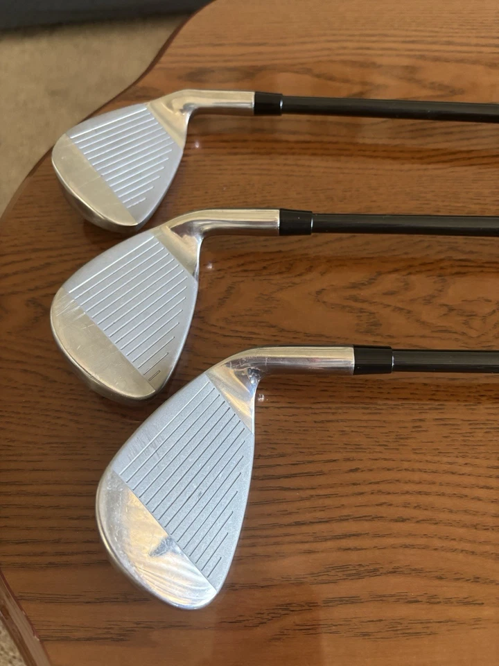 Mens Left Handed Tommy Armour Silver Scot Irons 8,9 and Pitching Wedge - Image 2 of 4