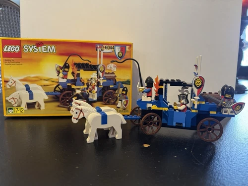 LEGO Castle: King's Carriage 6044 - 1995 Knight Horse With Original Box & Manual