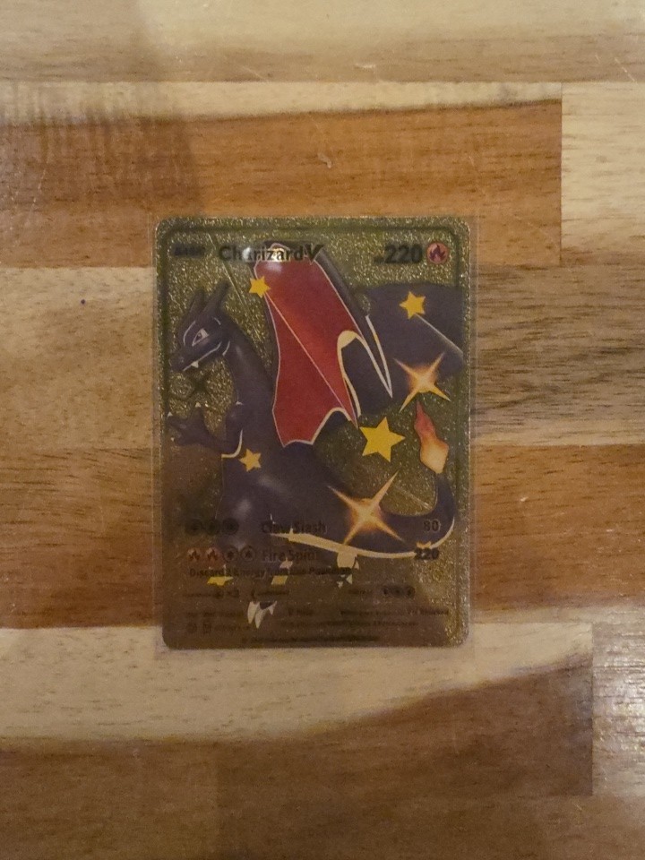 Pokémon Charizard Full Art Foil Card 079/073