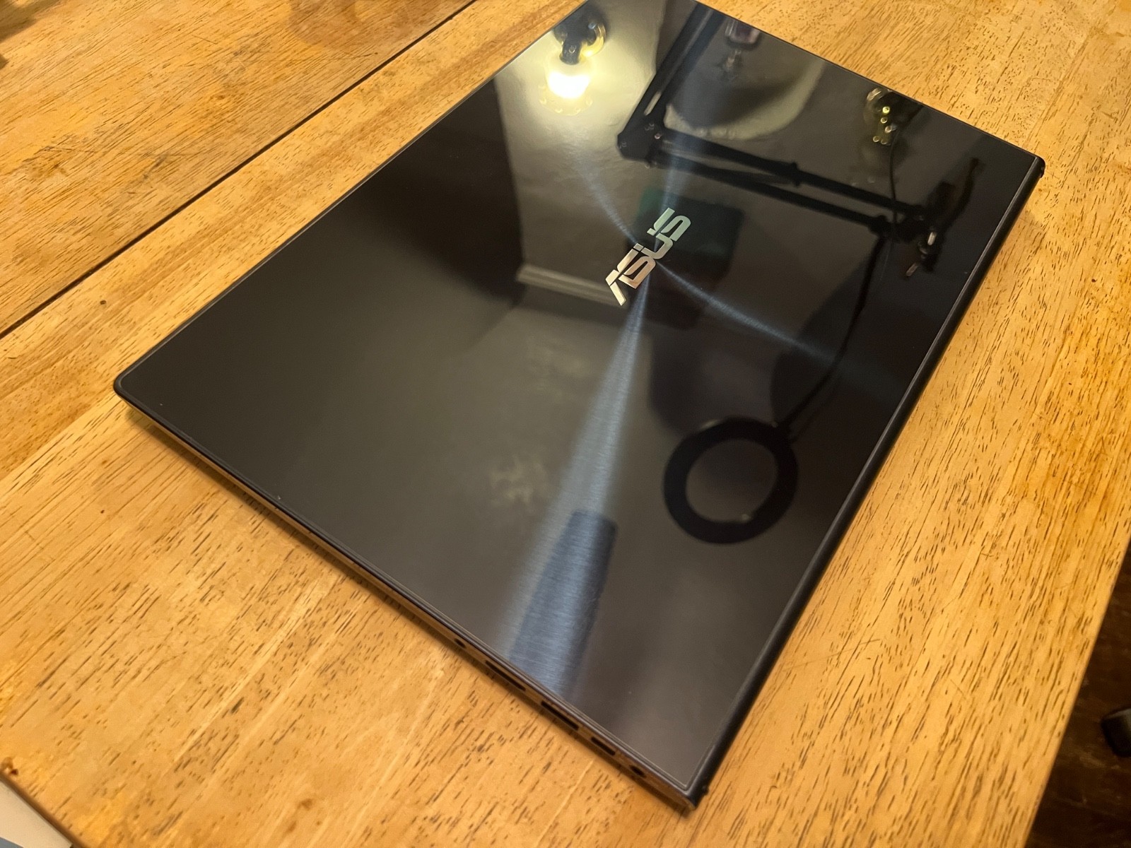 ASUS ZenBook UX302L, 13.3-Inch Laptop, with Core i5 4200U