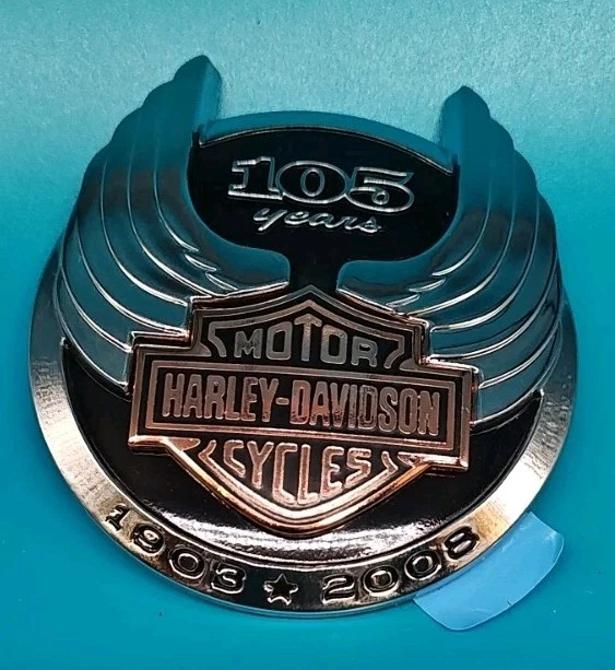 哈雷戴维森 105 周年徽章徽章 62397-08 R — 第 3/4 张图片