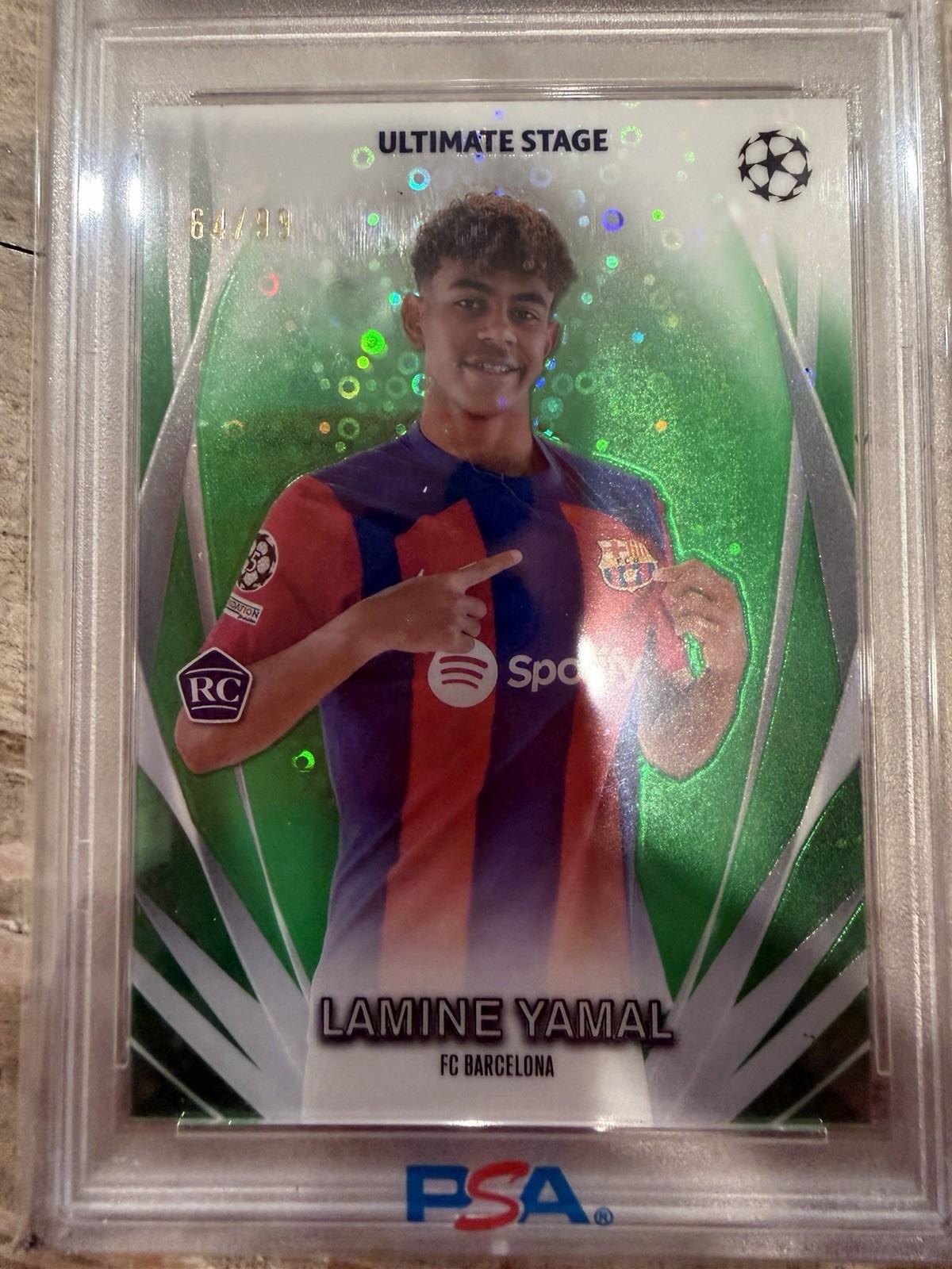 2023-24 Topps UEFA Lamine Yamal Green Refractor #USC-16 /99 Rookie PSA 9 view 2
