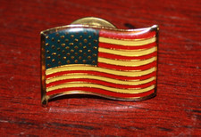 American Flag enamel pin vintage 80s United States US patriotic hat lapel bag 