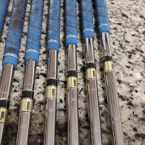 Taylormade MC Forged 4-PW ( 7 total) Iron Set dynamic gold Steel RH S300 - Picture 7 of 7