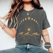 Vintage Celestial Moon Phase Boho Sunburst Graphic T-Shirt Sweatshirt Hoodie