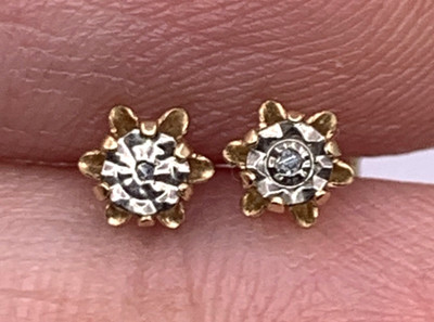 14 Karat Gelbgold massive Ohrringe Diamant Chip Ohrstecker Nachlass