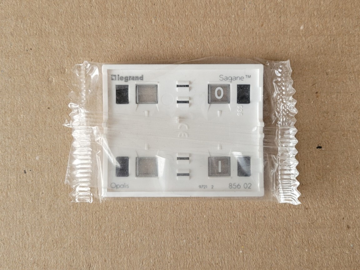 Doigt Simple Legrand Sagane 85602 - Pour VMC Ou Interrupteur Bipolaire - Neuf