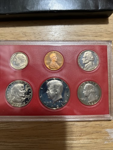 1981 US Mint Uncirculated PDS Coin Set In OGP & 1981-S US Mint Proof Set In OGP - Picture 3 of 8