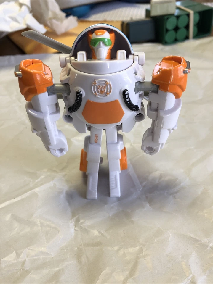 PLAYSKOOL HEROES TRANSFORMERS RESCUE BOTS BLADES FIGURE Griffin Rock Rescue Team - Image 4 of 4