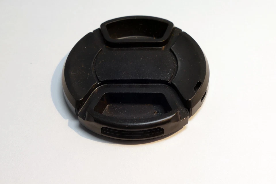 52mm snap on type Front Lens Cap for 18-55mm zoom lens - Image 2 of 3