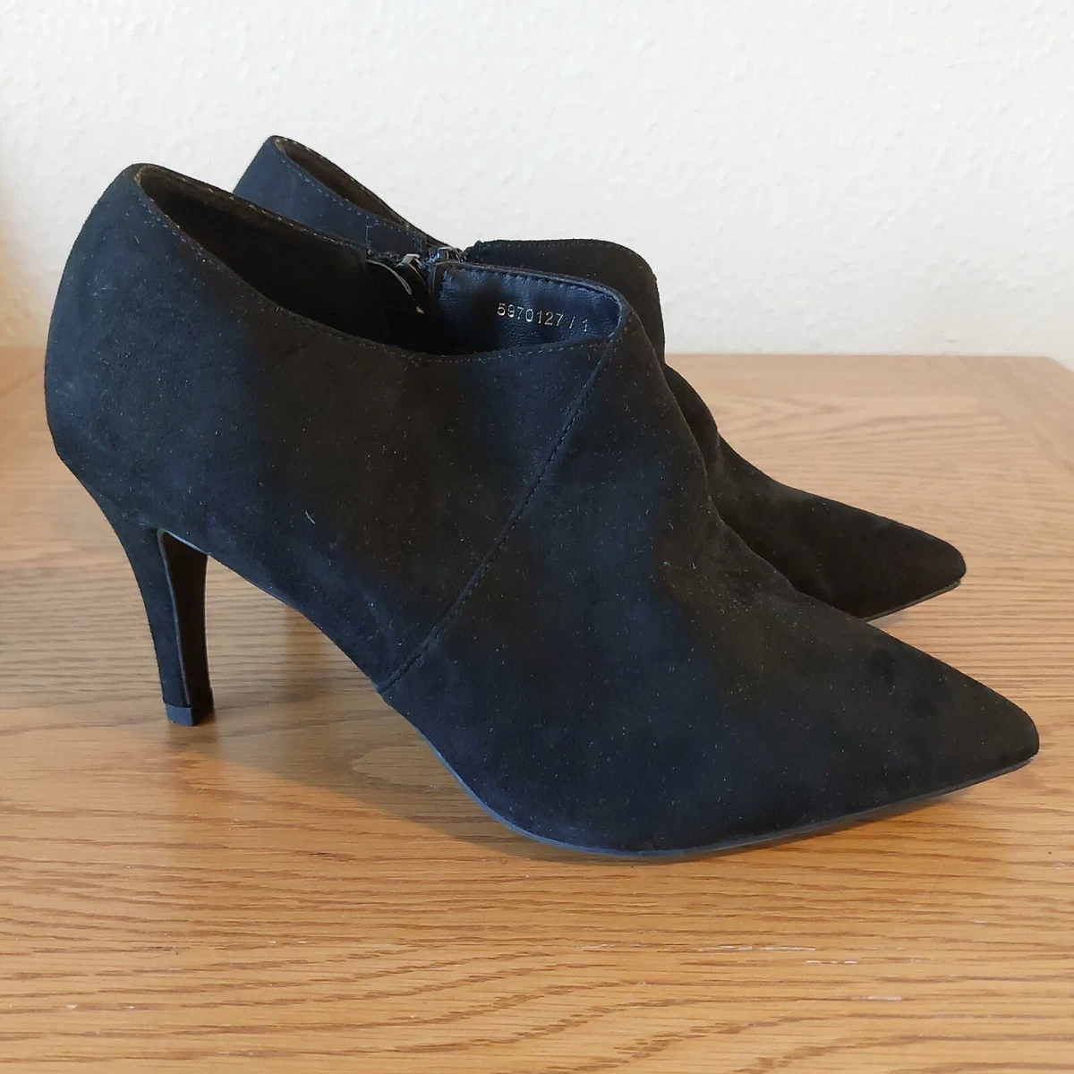 Size 13 shop wide heels