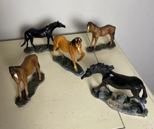 Lot Of 5 Greenbriar Int’l Polystone Horse Figurines On Bases. Equestrian. 4.5”