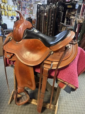 16” Julie Goodnight Flex2 By Circle Y Saddle - Image 1 of 4