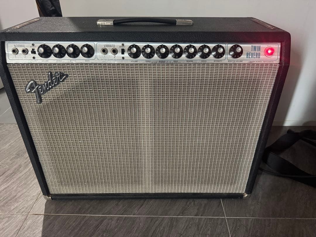 Fender Twin Reverb Silverface Made 1975-1976 100W
