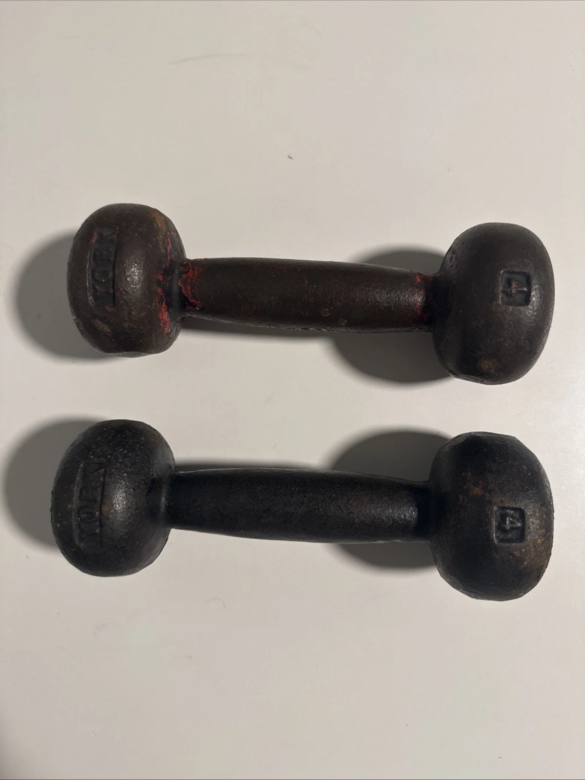 Set Of 2 Vintage YORK Bun Head Cast Iron Dumbbells 4 Lbs Each (8 lbs) RARE HTF
