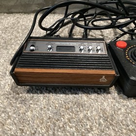 Atari Flashback Plug & Play Videogame Console Two Controllers AR3060