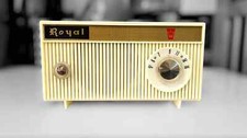 1957 Royal Mid Century Am Tube Radio Egg Nog Yellow Excellent