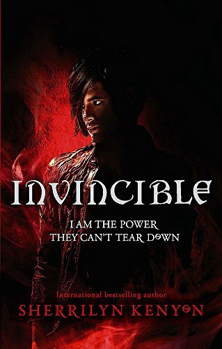 Invincible: Number 2 in series (Chronicles of Nick)-Sherrilyn  ..9781907410246