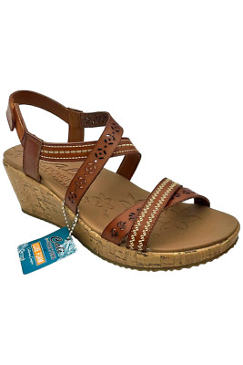 Skechers Beverlee Vegan Embroidered Wedges Delicate Glow Luggage