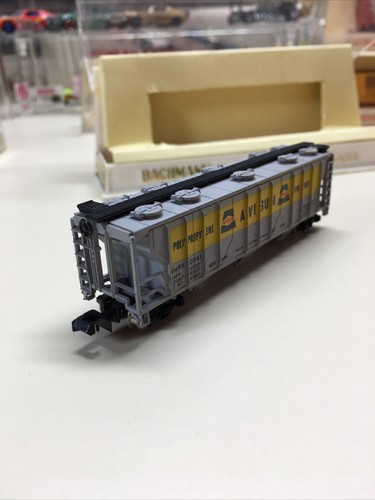 Bachmann N Scale 5481 47’ covered 70 ton hopper Avisun (33)