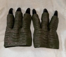 JURASSIC PARK WORLD DINOSAUR CLAW HANDS COSTUME TOY GLOVES