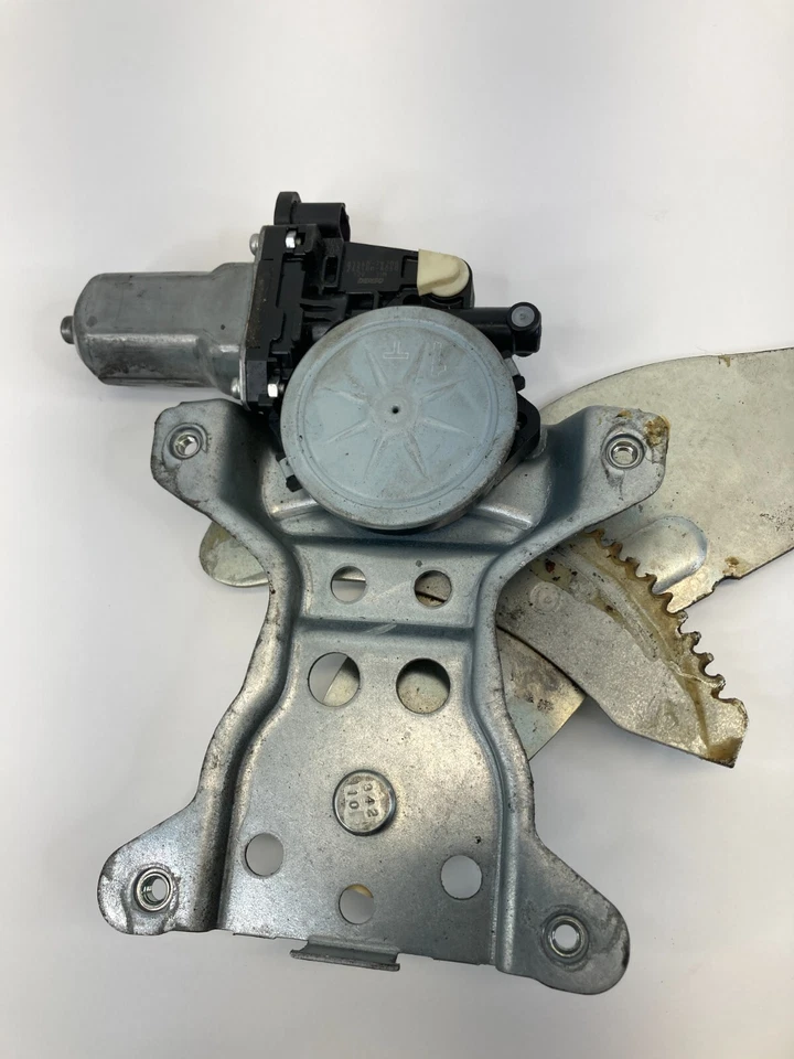 2007-2013 Suzuki SX4 Hatchback Rear Left Window Motor & Regulator 83560-79J00 - Image 3 of 4