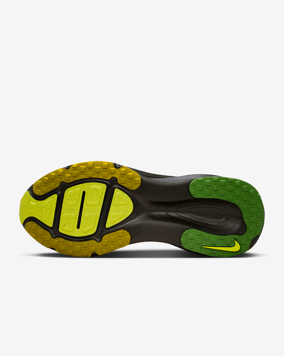 NIKE Vomero 18 SE IQ3413 704 Yellow Peat Moss Obsidian Hazel Men