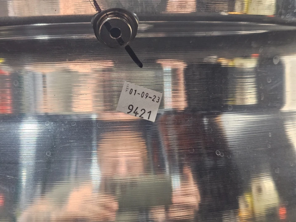 (QTY 1) ACCURIDE 19.5 x 7.50 ALUMINUM WHEEL RIM 10 LUG IHC HD TRUCK 29685 - Image 4 of 4