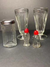 VTG JEANETTE Soda Fountain Ice Cream Sundae Glasses RIBBED & Sugar Shaker & S&P