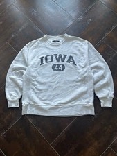Rare VTG 90s University Of Iowa Champion Reverse Weave Crewneck Men  s Large