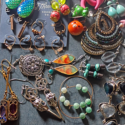 Women's Fashion Earrings Mixed Lot, Multicolor Metal Plastic Glass Pairs