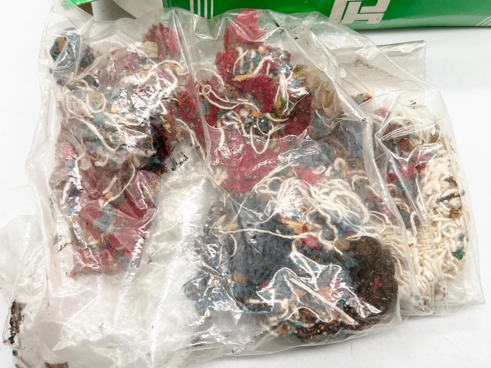 VINTAGE CARD BOX OLD PARKER HALE SHOTGUN CLEANING CLOTH 155B  PACTHES - Image 2 of 4