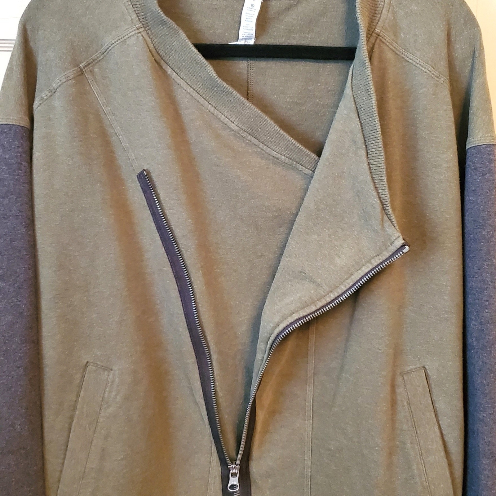 LuLuLemon Mula Bundle Wrap Jacket Asymmetrical Zi… - image 10