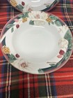 VTG Set of 4 Tienshan 8”Magnolia Fine China Rimmed Soup Coupe Bowls Gold Trim — photo 4