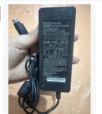 Mean Well 24V GST40A24-R7BUN Netzteil-Adapter Ladegerät