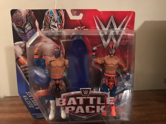 wwe sin cara and kalisto action figures