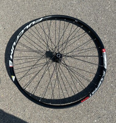 E-Metal 700 Wheelset - Fulcrum E-Metal 700 Wheelset - 27.5