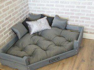 corner dog bed