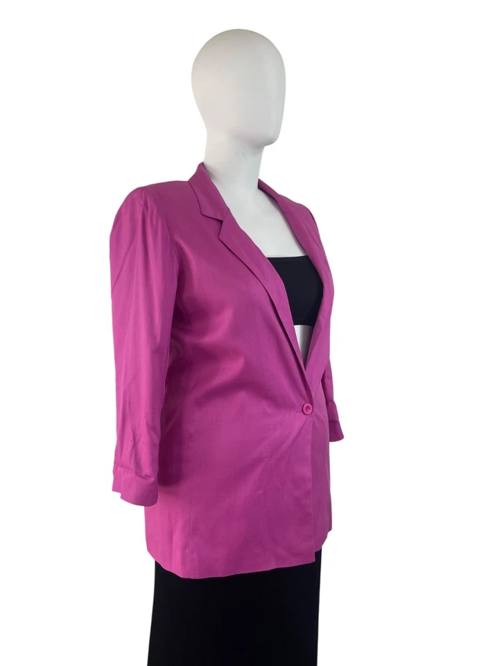 Женский однотонный блейзер Twiggy Pink на пуговицах с длинным рукавом офисный шик размер XL - Изображение 2 из 4