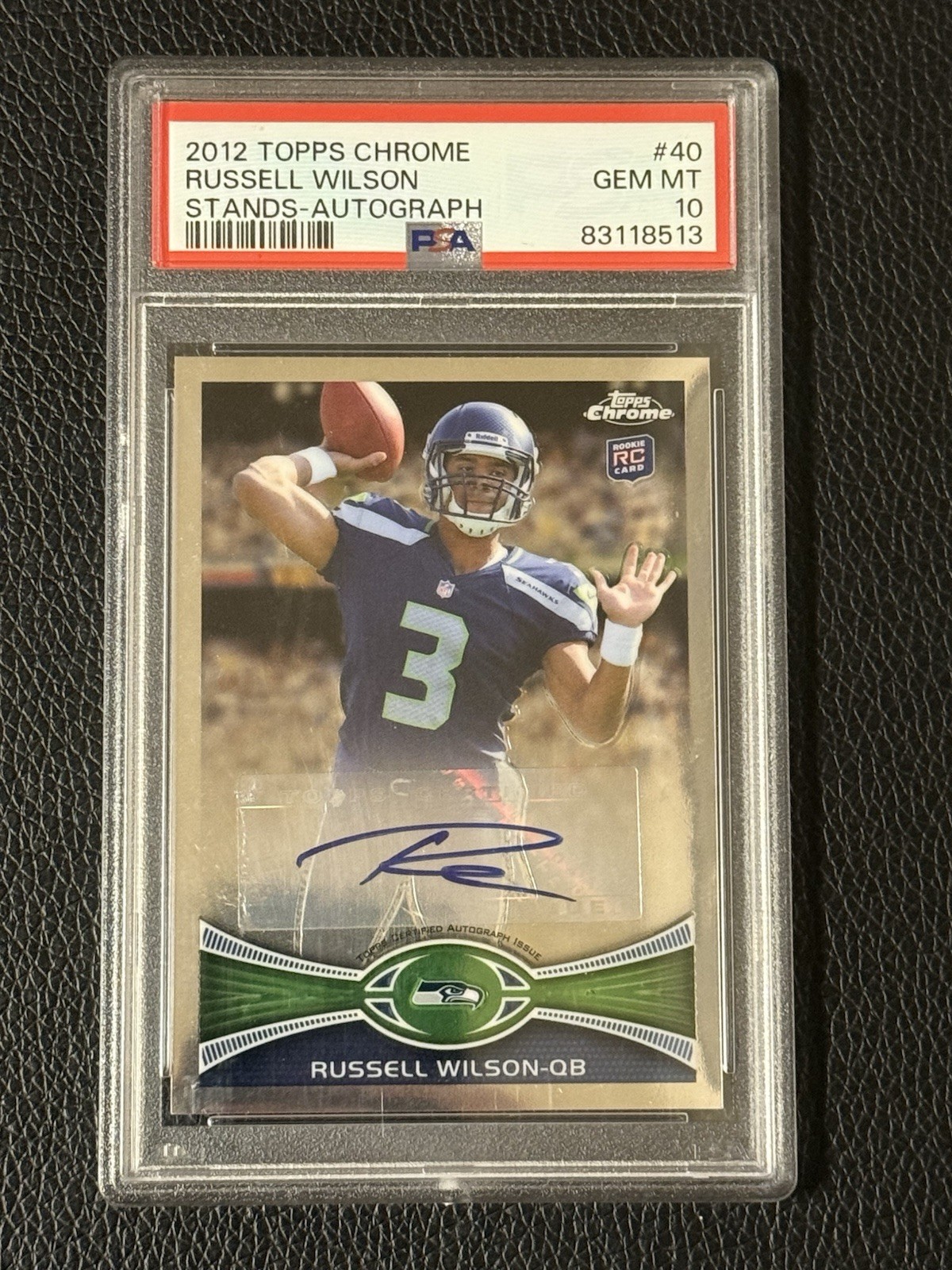 Russell Wilson Topps Chrome #40 Stands-Autograph