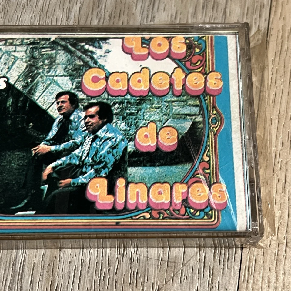 CASSETTE TAPE LOS CADETES DE LINARES.- Dos Coronas A Mi Madres - Image 2 of 4