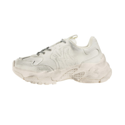 vintage chunky sneakers